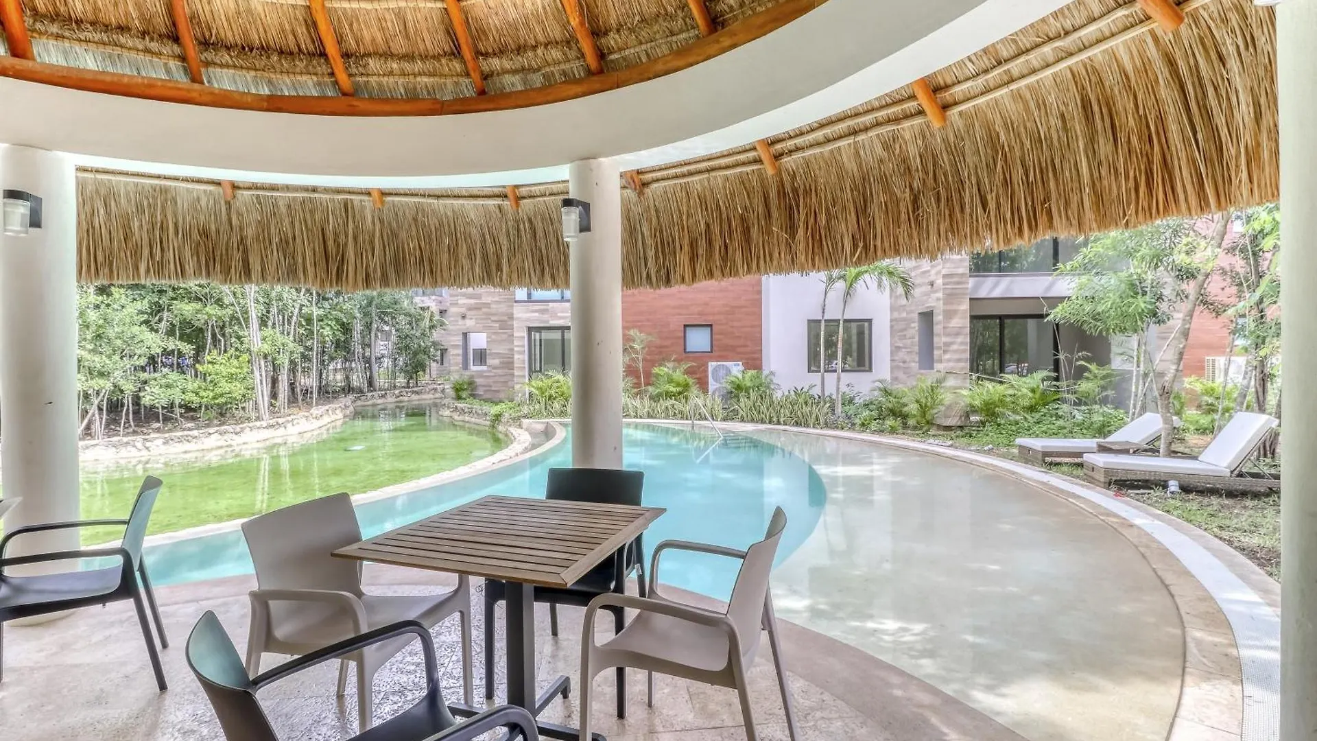 Chandelier B102 @ Lagunas Playa del Carmen