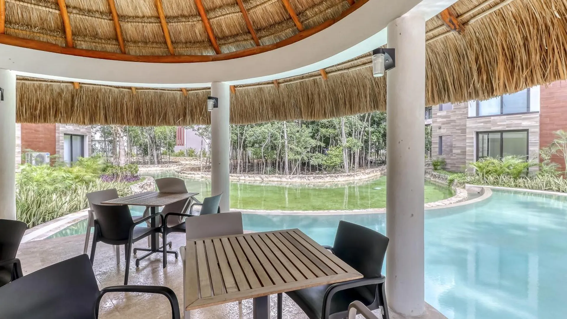 Chandelier B102 @ Lagunas Playa del Carmen